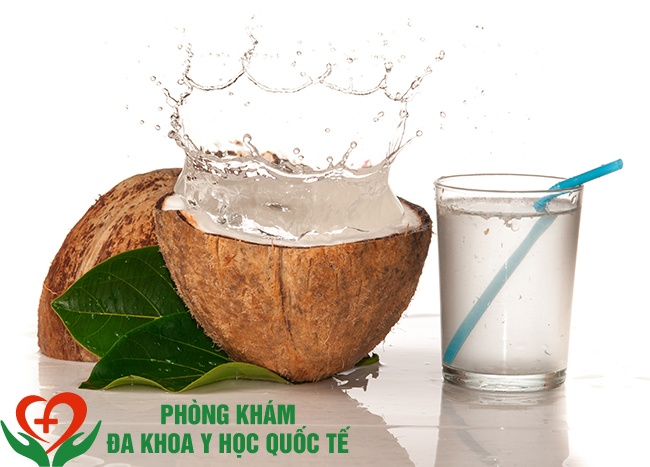 Nước dừa có lợi ích gì đối với sức khỏe